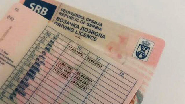 Сутра истиче рок за замену возачких дозвола